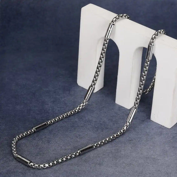 Men's Silver Interlink Chain Necklace